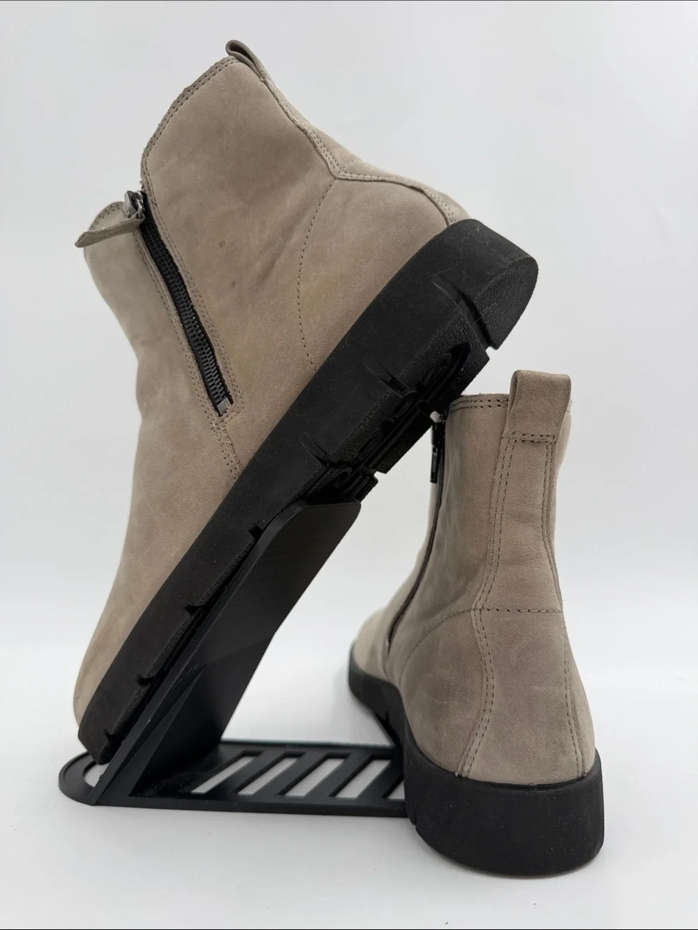 Ecco bella women